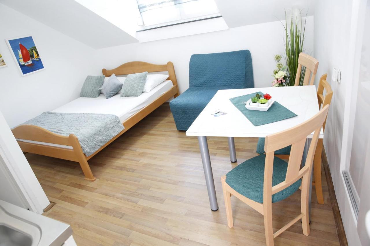 Apartments Stonehouse Водице Екстер'єр фото
