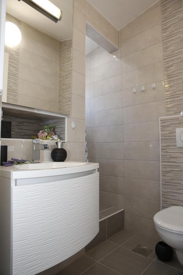 Apartments Stonehouse Водице Екстер'єр фото